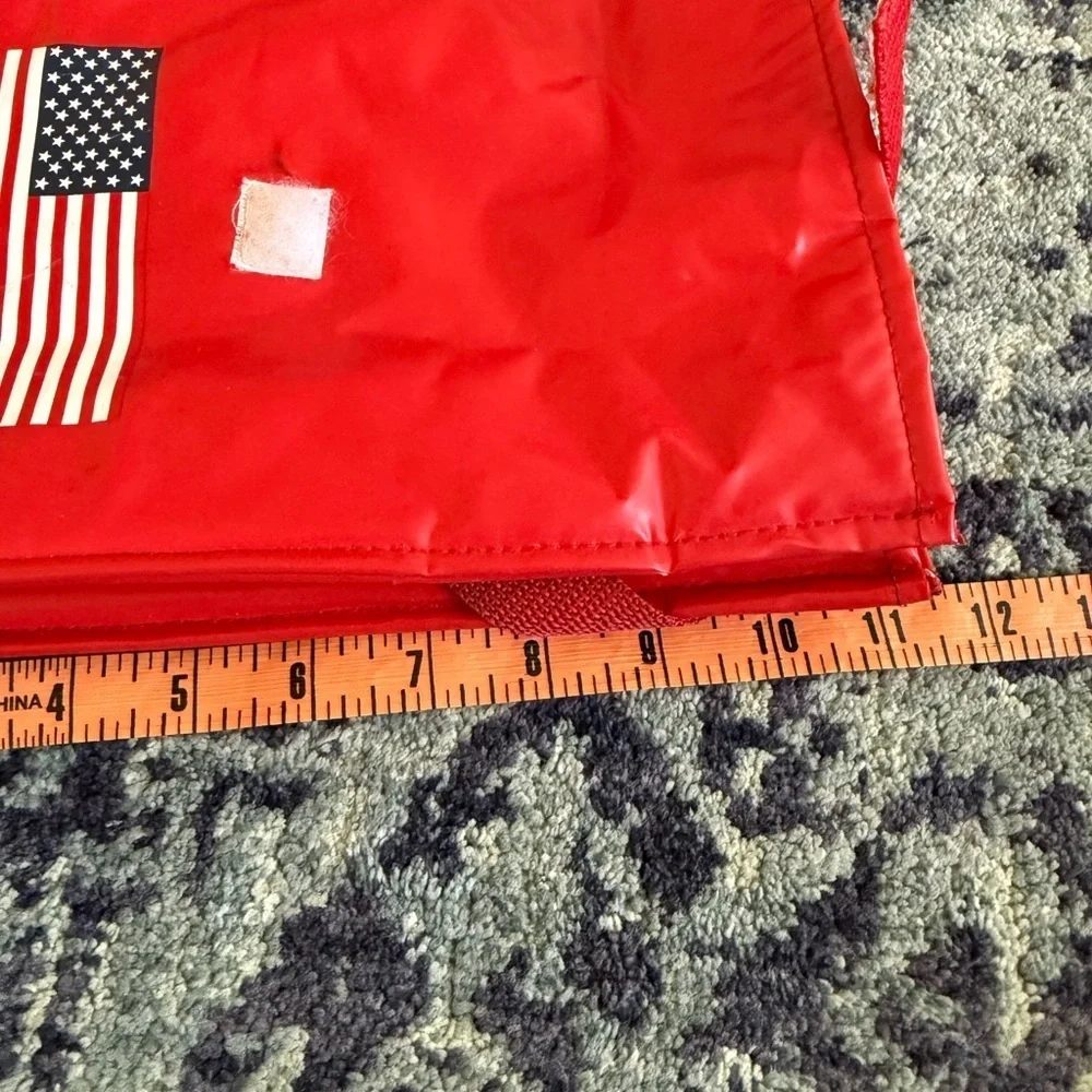 Vintage 1990’s Red Nylon Sport American Flag Graphic Hand Held Insulated Bag